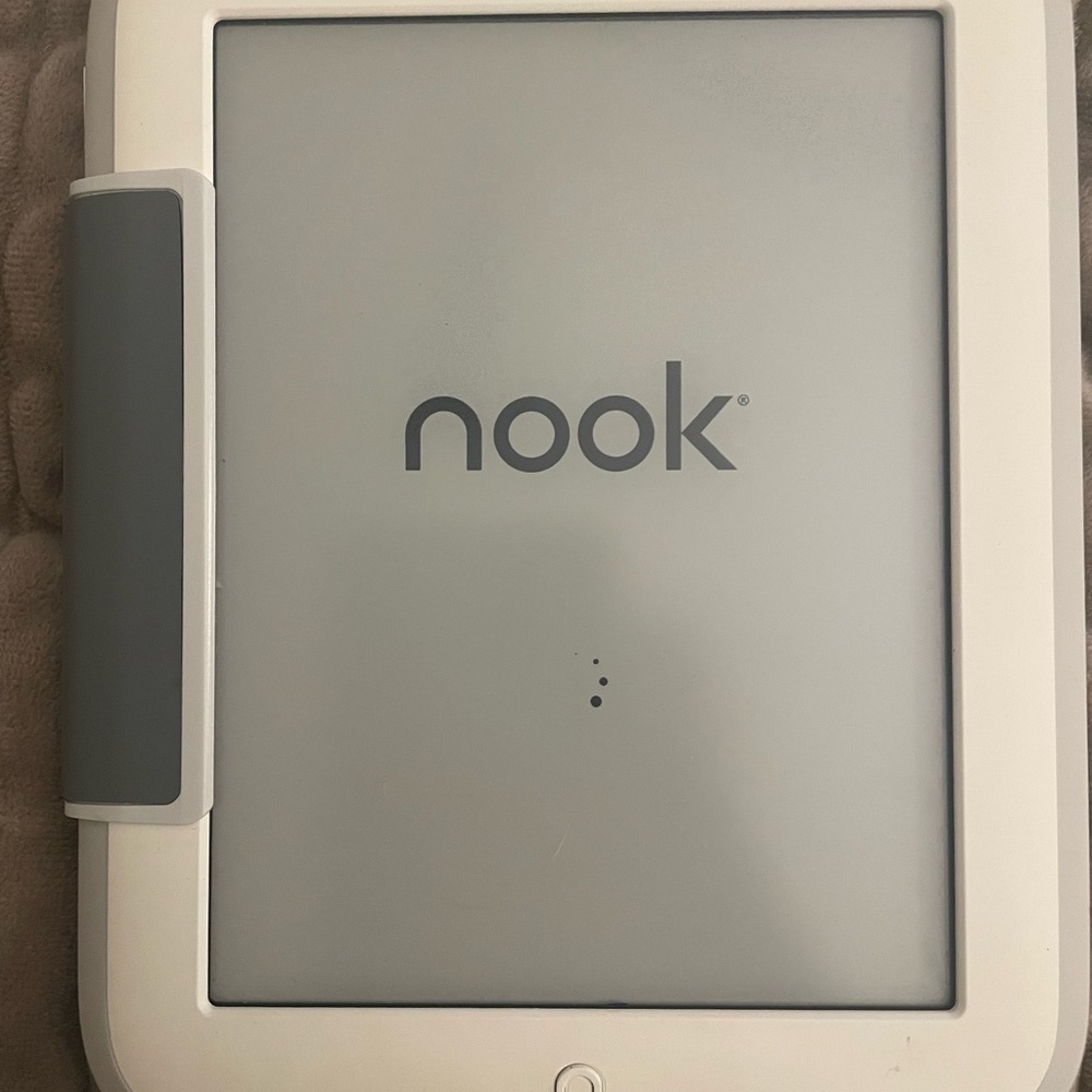Nook E Reader Reset to Factory Settings for New User.